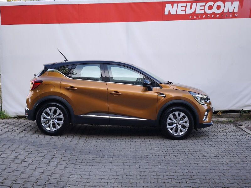 Renault Captur (2023) 1.6 E-Tech Hybrid - fotka 4 z 21