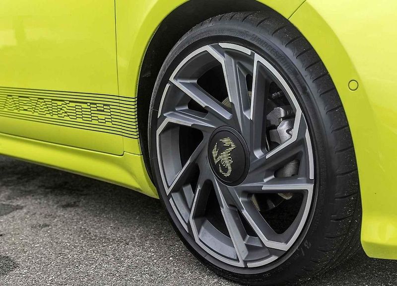 Vůz Abarth 500e