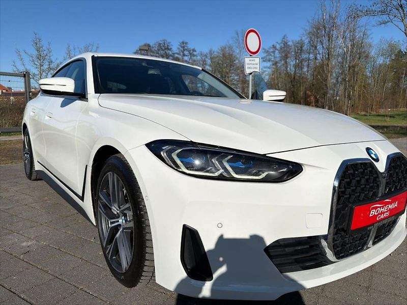BMW Řada 4 3,0 430d xDrive GC Laser DPH - fotka 28 z 28