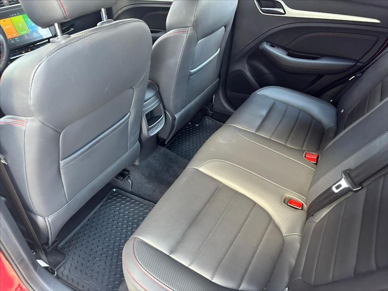 MG ZS 1,0 T  Exclusive AT - fotka 25 z 26