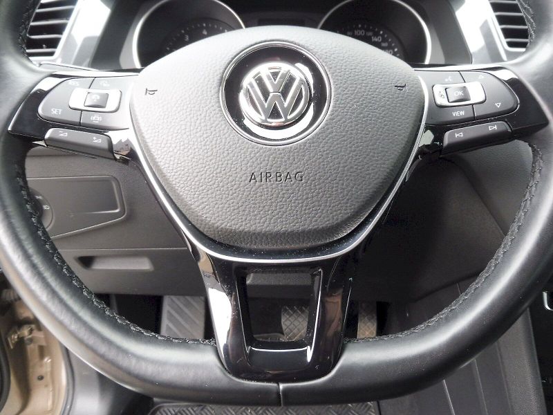 Volkswagen Tiguan (2019) Maraton Edition 2,0 TSI 140kW - fotka 10 z 26