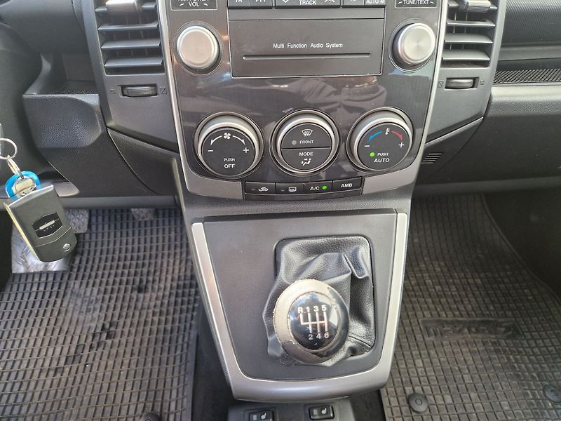Mazda 5 2.0 - fotka 16 z 33