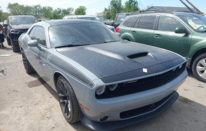 Dodge Challenger (2021) Auto na cestě - fotka 2 z 13