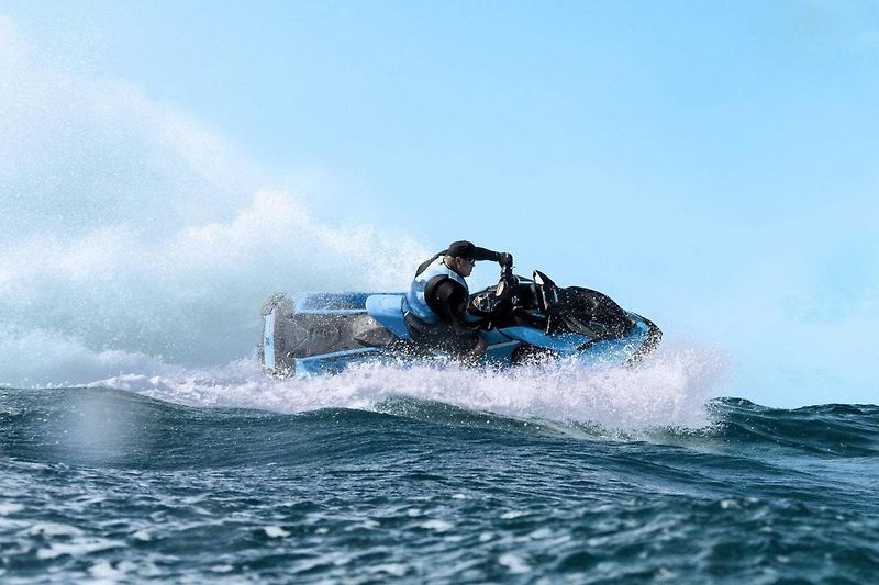 Sea Doo (2026) Skútr vodní RXP-X RS 1-up 325h - fotka 2 z 5