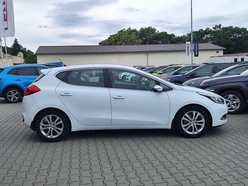 Kia Ceed 1.4 CVVT/73kW servisováno - fotka 4 z 28