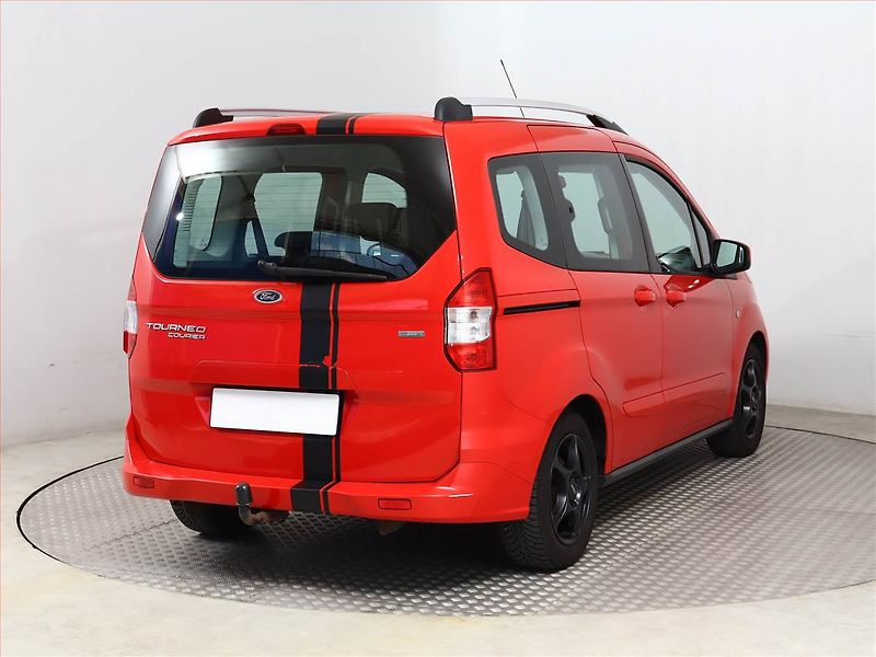 Ford Tourneo Courier (2017) Trend 1.0 EcoBoost, 5Míst, ČR - fotka 5 z 15