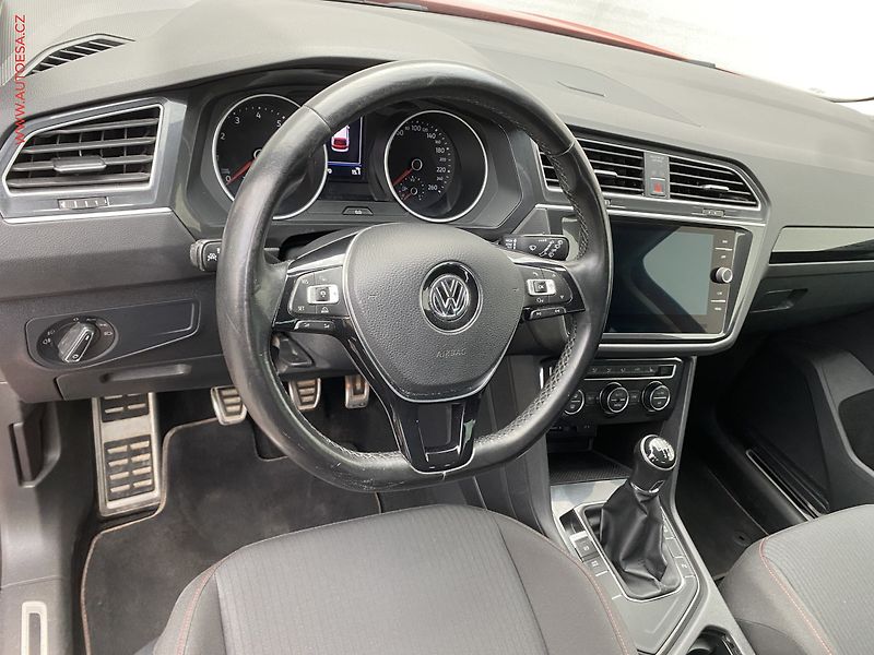 Volkswagen Tiguan (2017) 1.4 TSi, Sound, navi - fotka 12 z 17