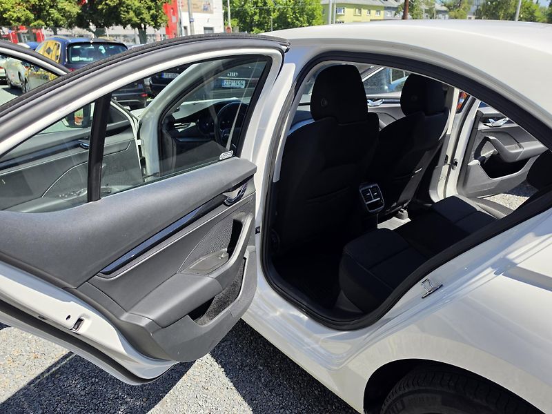 Škoda Octavia 2.0 TDI TZ - fotka 7 z 14