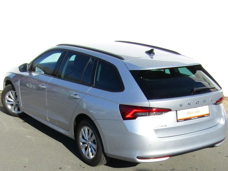 Škoda Octavia IV FL Combi Selection 1.5 TSI - fotka 14 z 30
