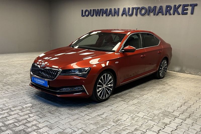 Škoda Superb 2,0 TDI DSG Laurin & Klement - fotka 1 z 22