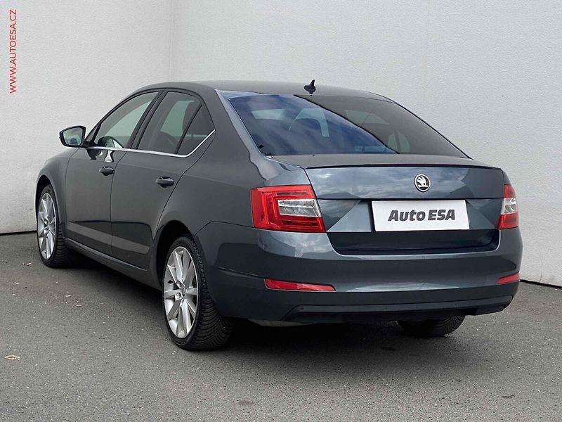 Škoda Octavia (2015) 1.8 TSi 4x4, Elegance, DSG - fotka 6 z 18