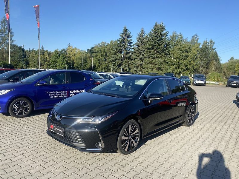 Toyota Corolla 1.8 Hybrid CVT Style - fotka 3 z 27