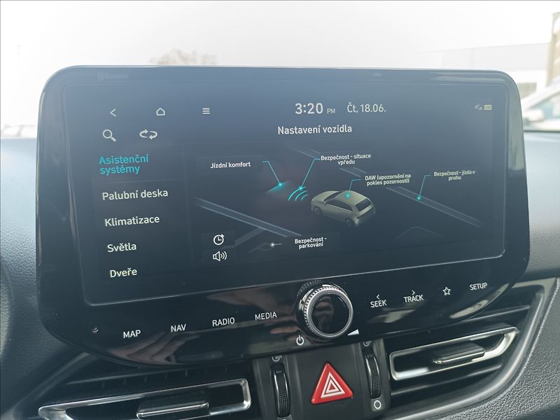 Hyundai i30 1,5 T-GDi, DCT N-Line Rezervac - fotka 16 z 22