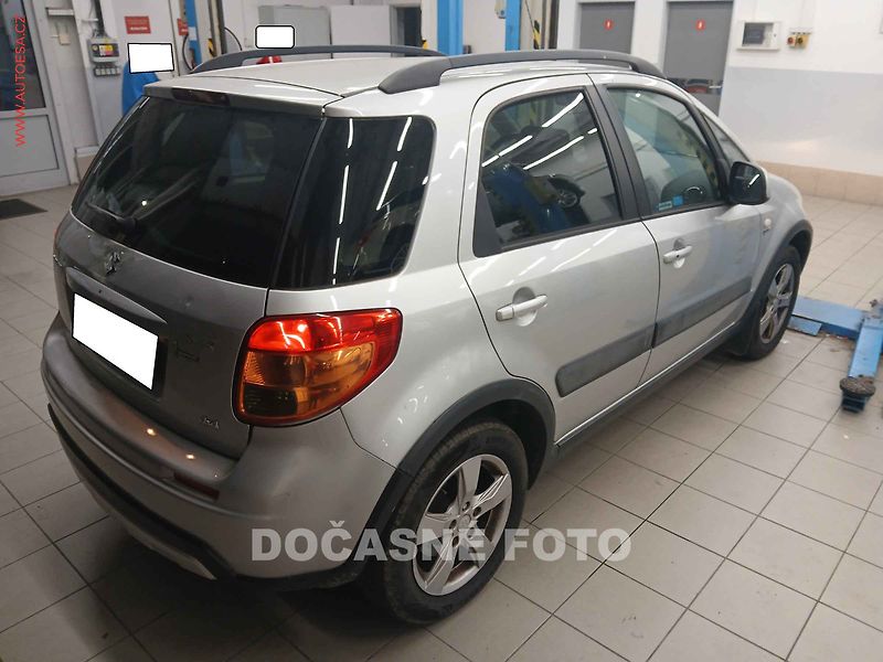 Suzuki SX4 (2009) 2.0DDiS 4x4, 2.maj,ČR, AC - fotka 2 z 3
