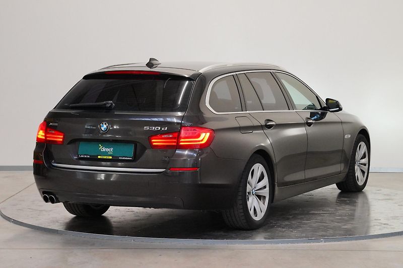BMW Řada 5 - fotka 2 z 29