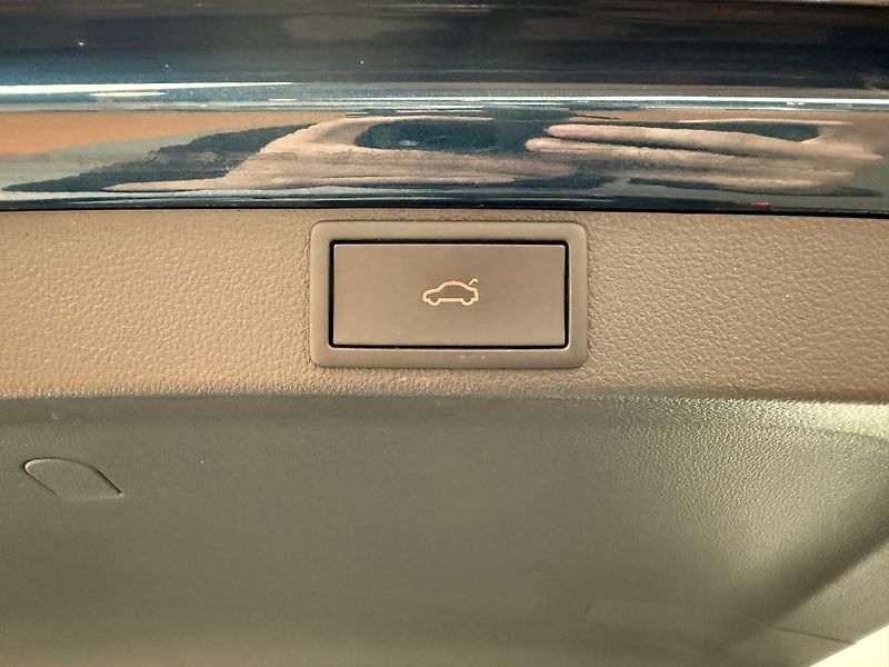 Škoda Octavia 2.0 TDI 110kW DSG Style Combi - fotka 13 z 13