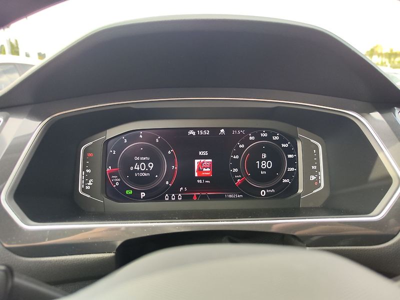 Volkswagen Tiguan Allspace 1.5 TSI/110kW Elegance DSG - fotka 17 z 37