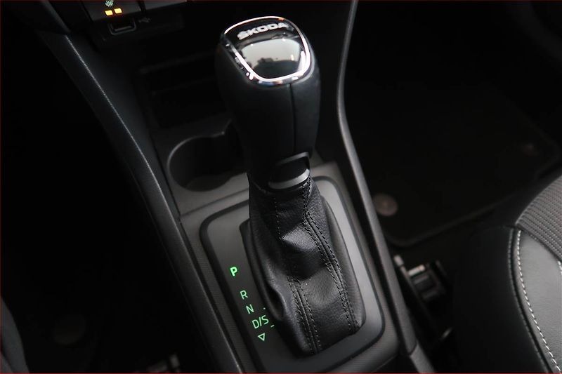 Škoda Rapid (2019) 1.0 TSI, Automat, ČR,1.maj - fotka 13 z 17