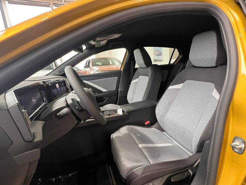 Opel Astra (2026) Edition HB 1.2 Hybrid 145k - fotka 17 z 22