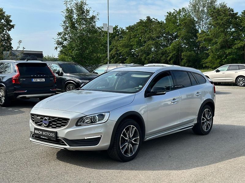 Volvo V60 D4 AWD Cross Country TZ DPH - fotografie inzerátu