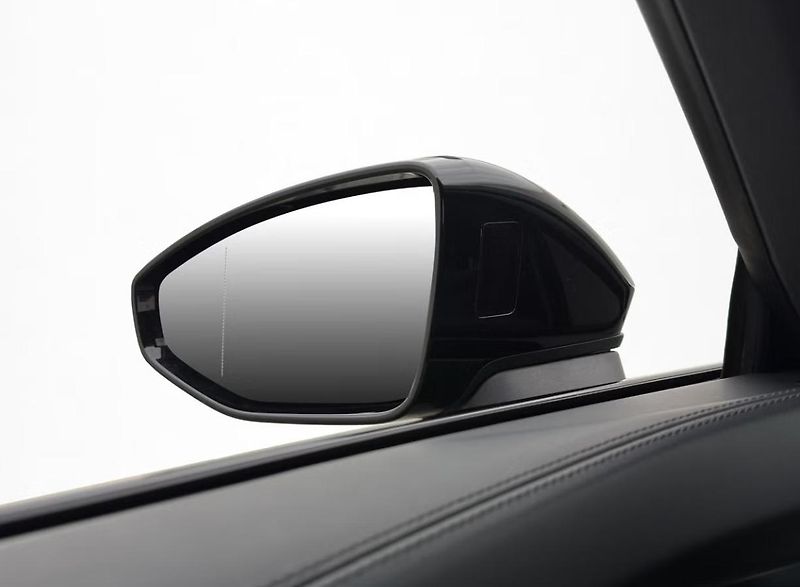 Audi e-tron GT Quattro HuD 360k Matrix Pano. - fotka 8 z 36
