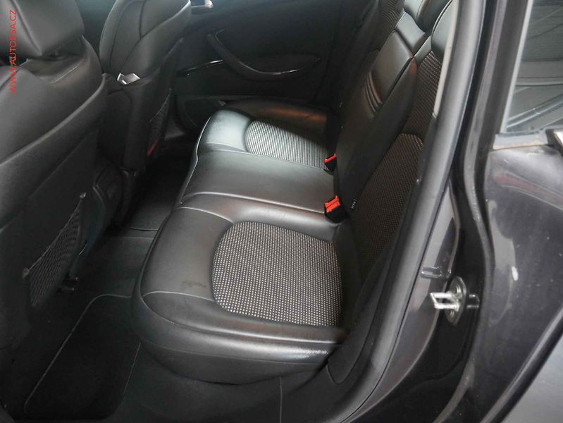 Citroën C5 (2012) 2.0 HDi, Exclusive - fotka 10 z 21