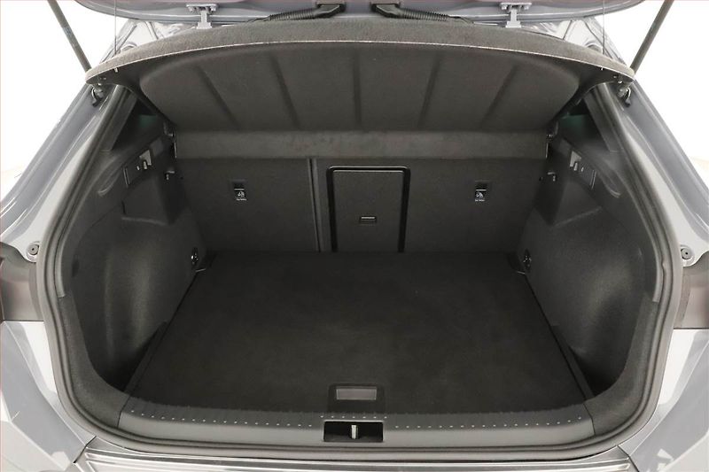 Cupra Formentor (2020) 2.0 TSI VZ 4Drive - fotka 11 z 24