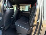 Toyota Hilux 2.8 INVINCIBLE skladem - náhled 13