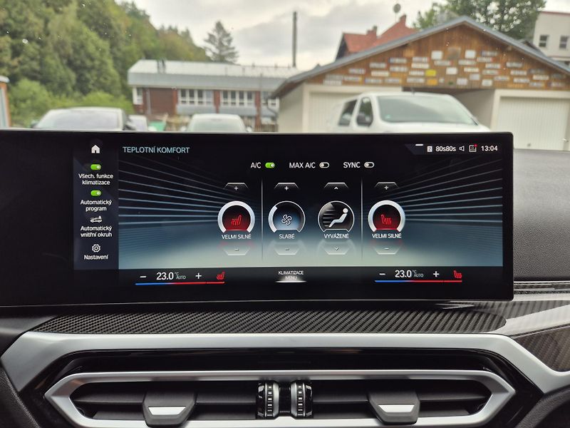 BMW Řada 3 TOURING 330D M SPORT 210kw 19A - fotka 32 z 50