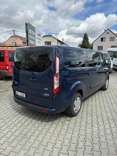 Ford Transit Custom (2018) L2-H1, KLIMA, 9 MÍST - fotka 5 z 15