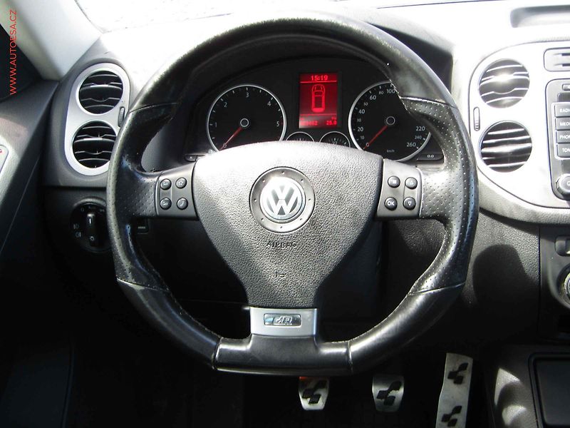 Volkswagen Tiguan (2009) 2.0 TDi 4x4, Navi, kůže - fotka 14 z 22