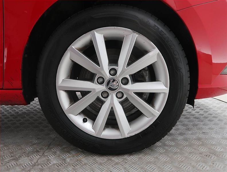 Škoda Fabia (2018) Style 1.0 TSI, Tempomat - fotka 15 z 20