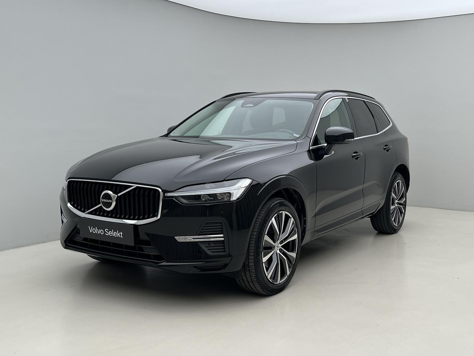 Volvo XC60 B4 CORE AUT 1.maj.