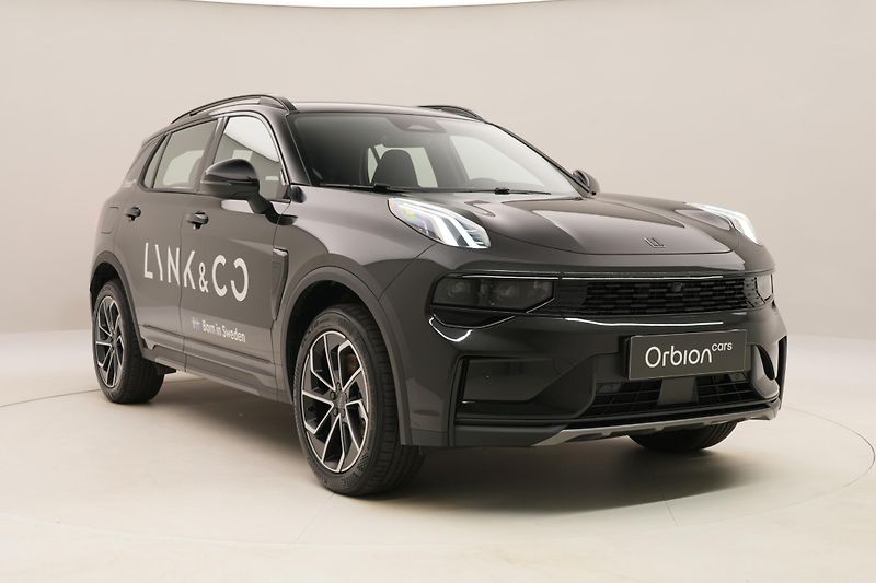 Lynk & Co 01 CORE PHEV AUT CZ 1.maj - fotka 13 z 72