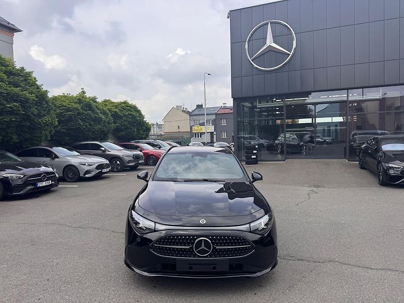 Mercedes-Benz CLA (2026) 200 Shooting Brake - fotka 2 z 25