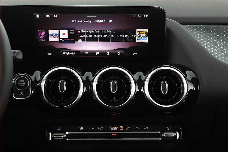 Mercedes-Benz GLA (2025) 200, PROGRESSIVE, DPH - fotka 18 z 29
