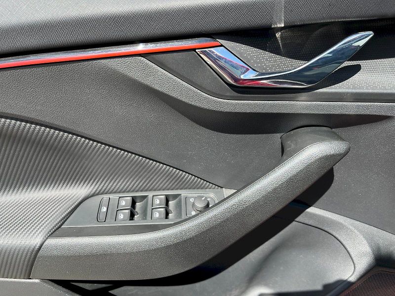 Škoda Scala (2025) 1.5 TSI 110kW Monte Carlo - fotka 14 z 29