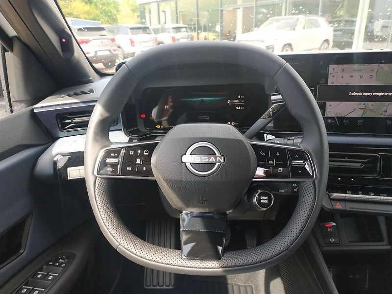 Nissan Micra EVOLVE 52kWh - fotka 14 z 26