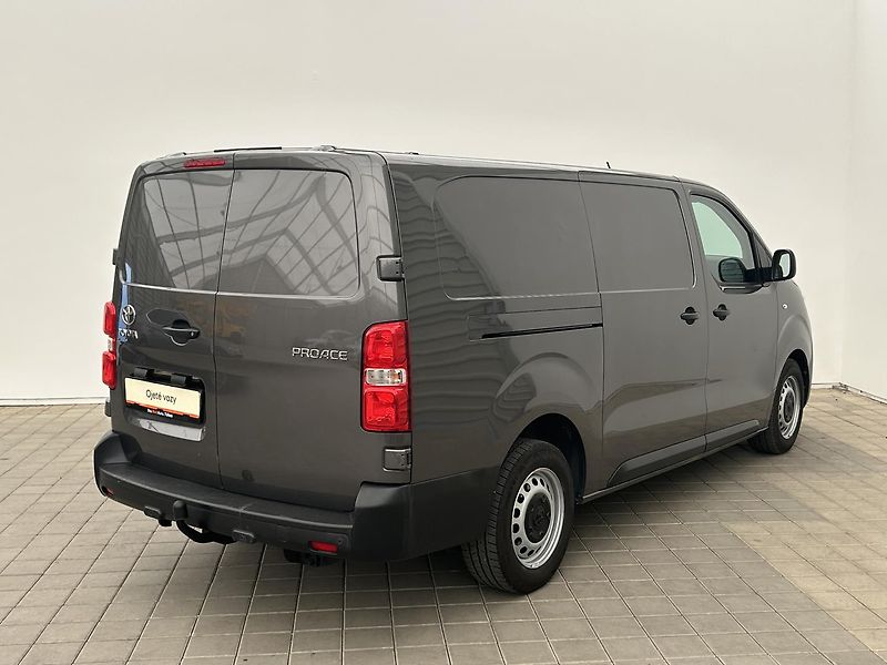 Toyota ProAce 2.0 D Active - fotka 2 z 22