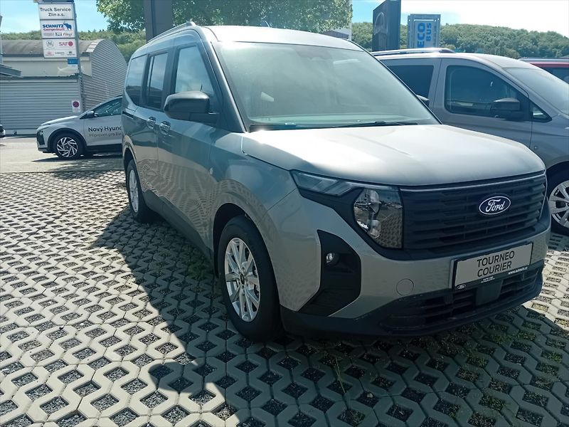 Ford Tourneo Courier (2026) 1,0 92 kW/125k  Titanium - fotka 3 z 8