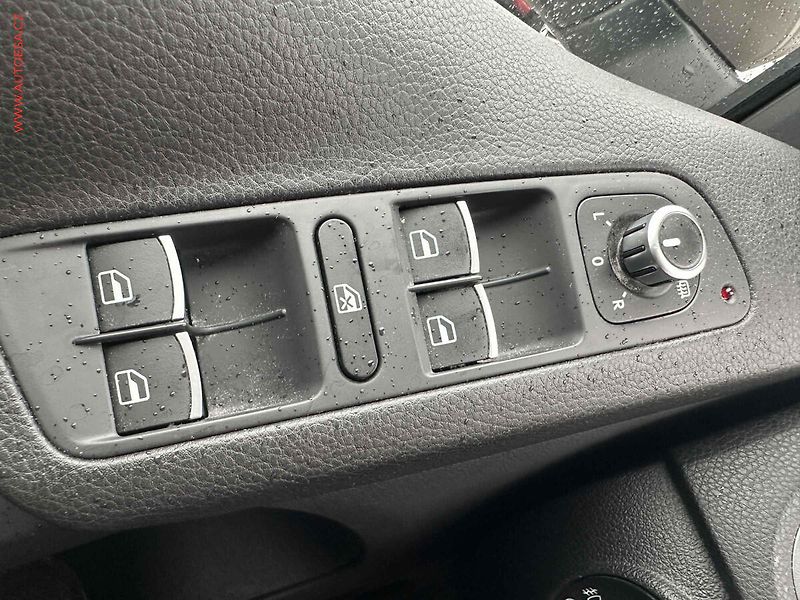 Volkswagen Tiguan (2013) 2.0 TDi, Sport&Style, panor - fotka 15 z 18