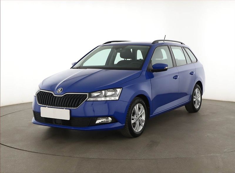 Škoda Fabia (2022) Ambition 1.0 TSI, ČR,1.maj - fotka 2 z 12