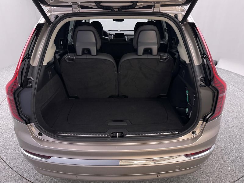 Volvo XC90 (2026) B5 AWD AUT BRIGHT ULTRA 7míst - fotka 18 z 29
