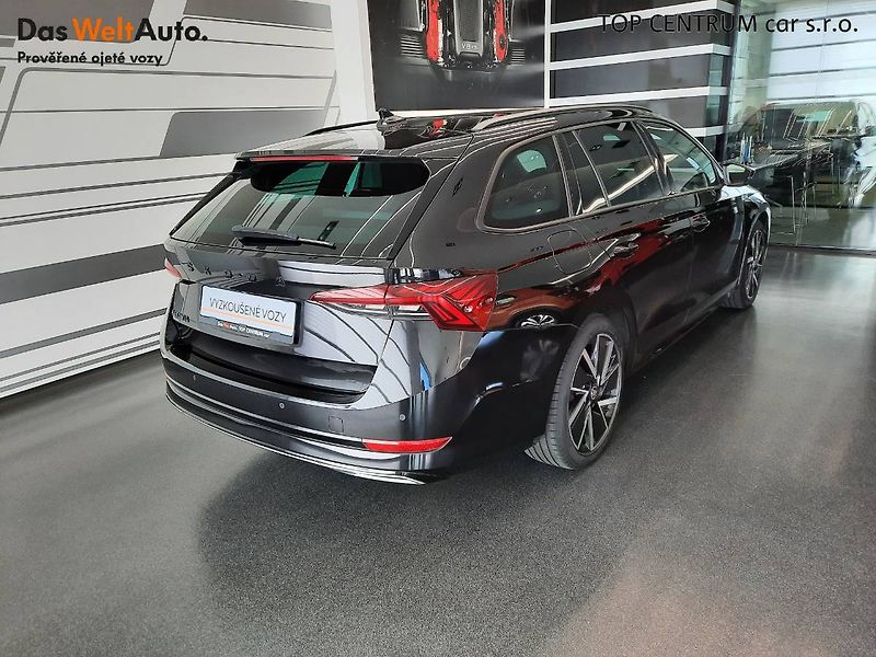 Škoda Octavia (2022) Combi Sportline 2.0 TSI 4x4 (1 - fotka 2 z 31