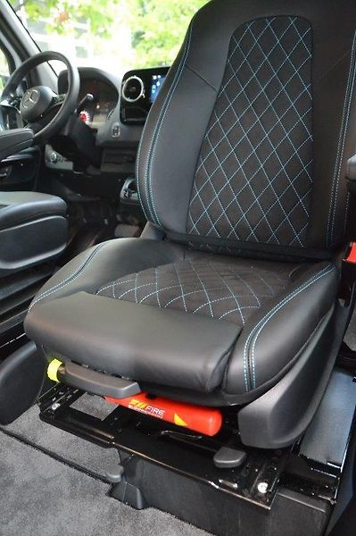 Mercedes-Benz Sprinter 319 Camper Family - fotka 15 z 50