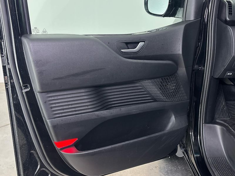 Hyundai Staria Smart - fotka 13 z 30