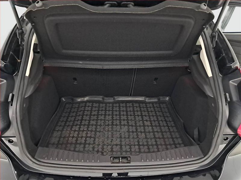 Ford Focus (2011) 1.6 TDCi, po STK, Tažné - fotka 13 z 15