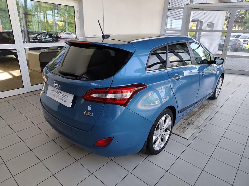 Hyundai i30 (2014) 1.6GDi 99kW Premium - fotka 4 z 23