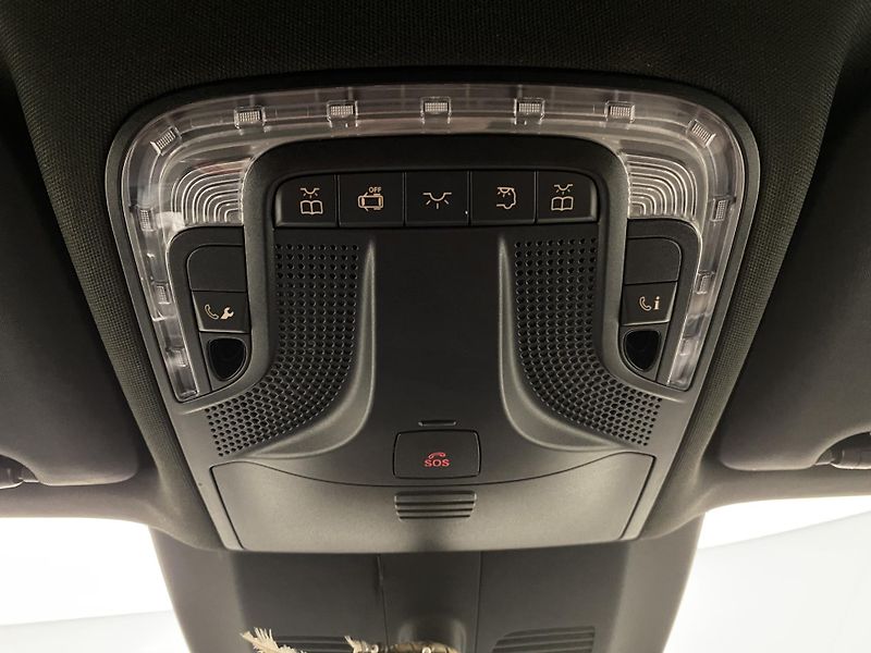 Mercedes-Benz Třídy V V300d 4MATIC AMG REZERVACE - fotka 37 z 58