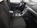 Ford Galaxy (2010) 2.0 TDCi, 7 míst, rezervace - náhled 9